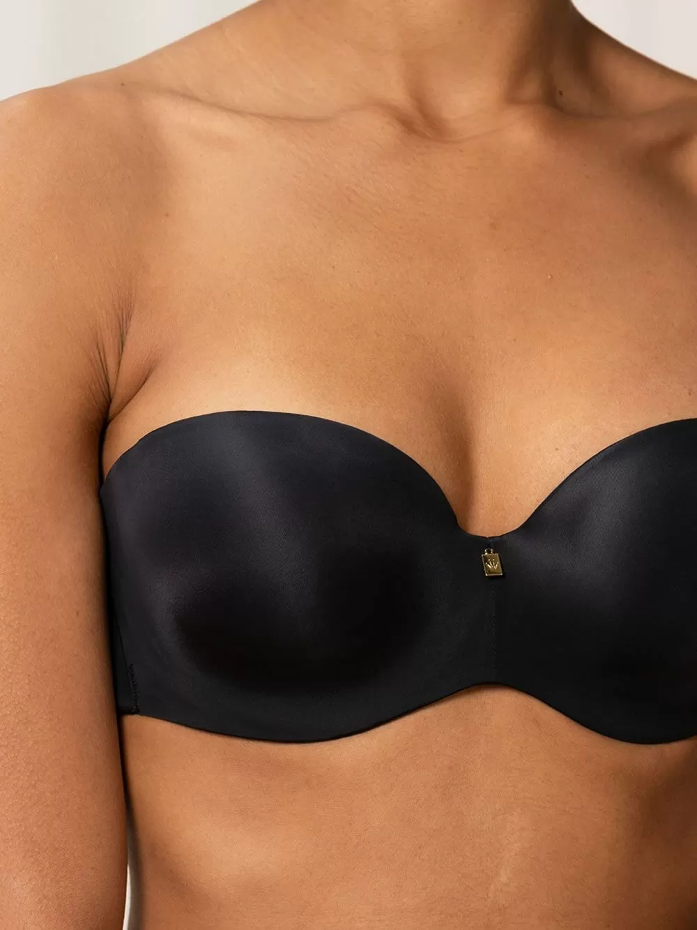 TRIUMPH Body Make-Up Essentials WDP - Αόρατο Strapless/Πολλών Τρόπων 