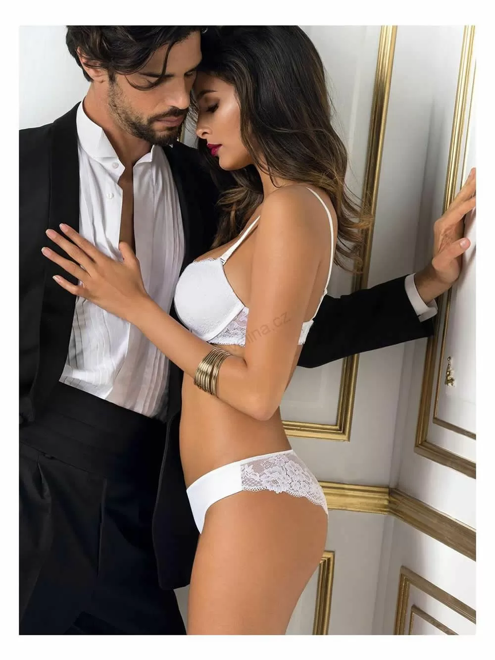 SIELEI Slip Αόρατο Κανονικό - Σατινέ Ύφασμα & Δαντέλα - Χωρίς Ραφές