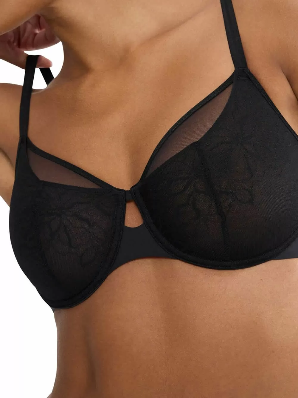 TRIUMPH Comfort Contour W01 Minimizer Μαύρο - Δαντέλα 