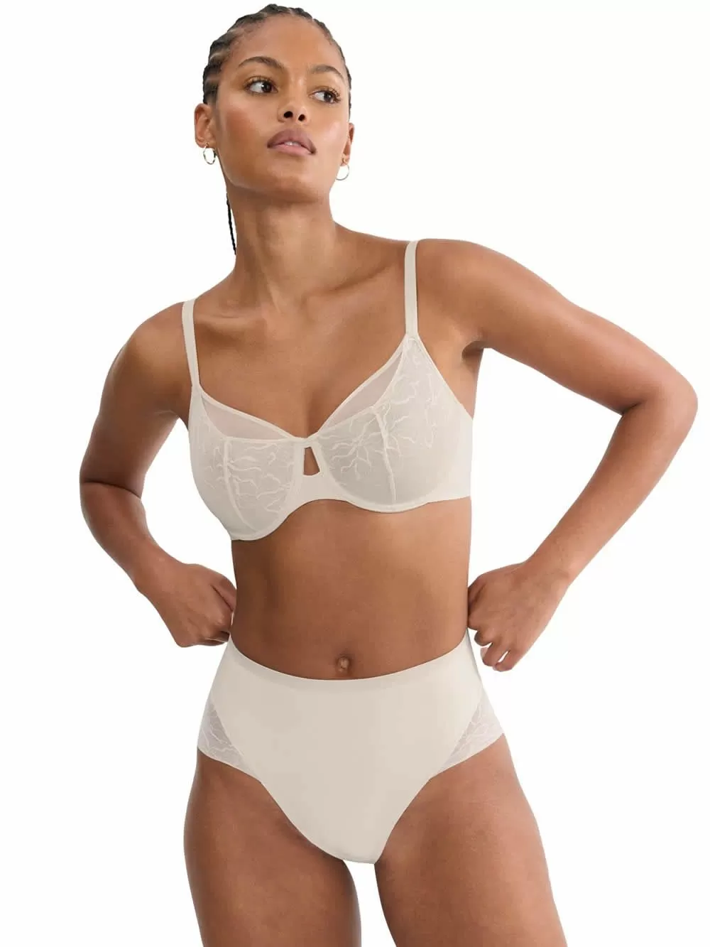 TRIUMPH Comfort Contour W01 Minimizer - Δαντέλα & Multiway Τιράντες